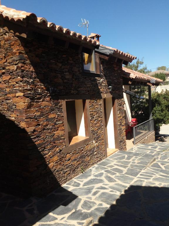 منزل الضيف Cervera de Buitrago  في El Egio المظهر الخارجي الصورة
